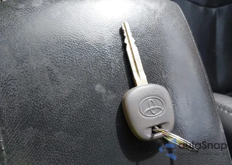 2010 Toyota Camry Se z USA, uszkodzony, nr VIN 4T1BF3EK2AU542001